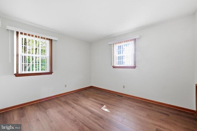 Building Photo - 4015 Jefferson Pike
