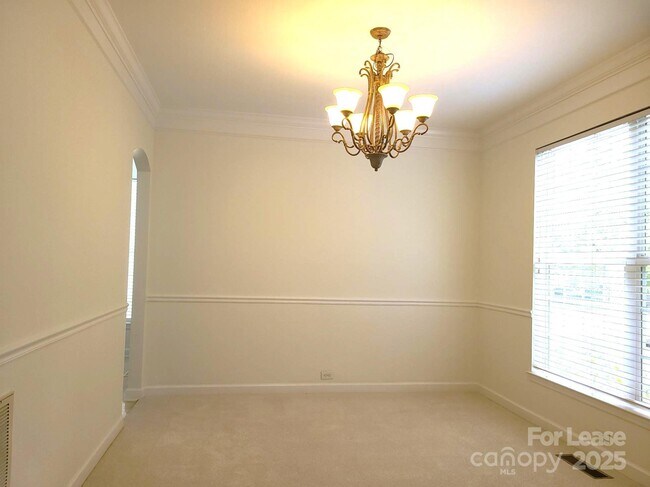 Building Photo - 17213 Cranwood Ave