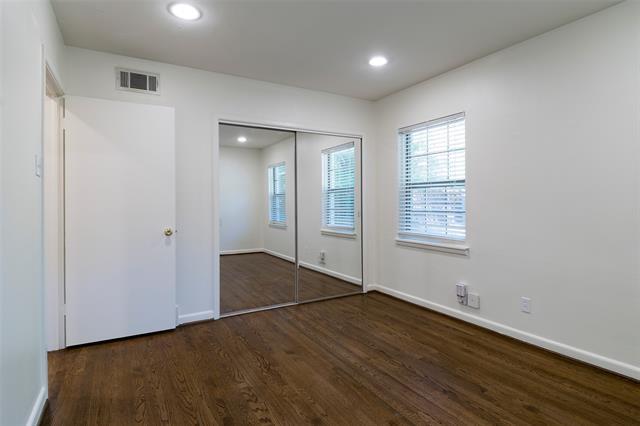 Building Photo - 4023 Park Ln