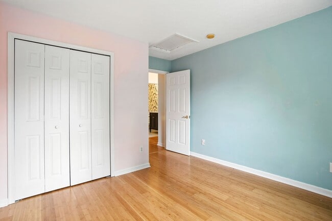 Building Photo - Welcome Home to the Springhill Community!