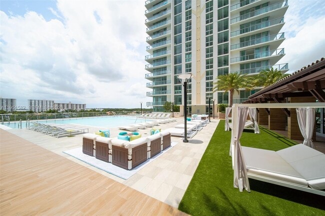Building Photo - 330 Sunny Isles Blvd