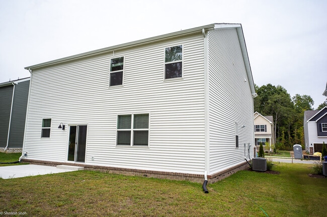 Building Photo - 4044 Brians Ln