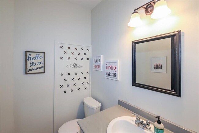 Building Photo - 64 Moury Ave SE