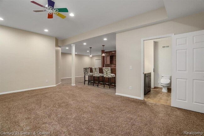 Building Photo - 41656 Steinbeck Glen
