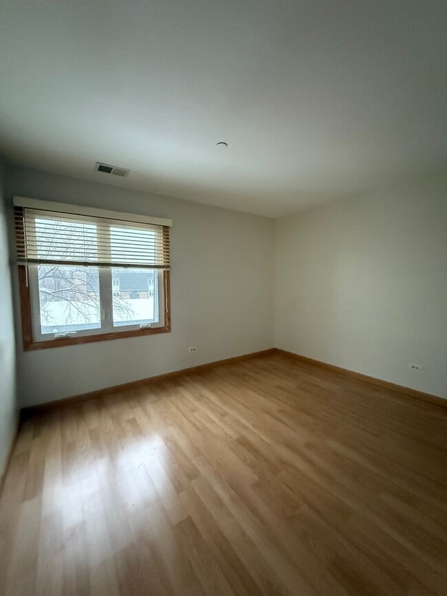 Building Photo - Stunning 2 Bed, 2 Bath Condo Available for Rent