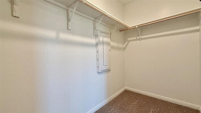 Building Photo - 792 Lake Sweetwater Ln
