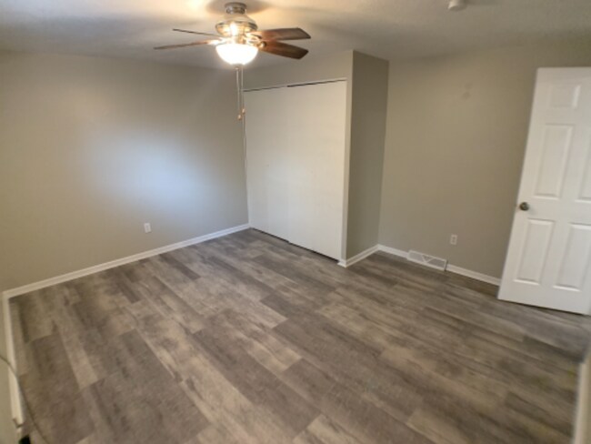 Building Photo - 3233 Hewitt Ave NW