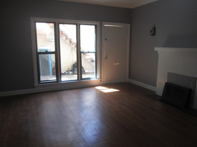 Building Photo - 908 N Martel Ave