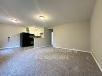 Building Photo - 9117 Chesapeake Blvd