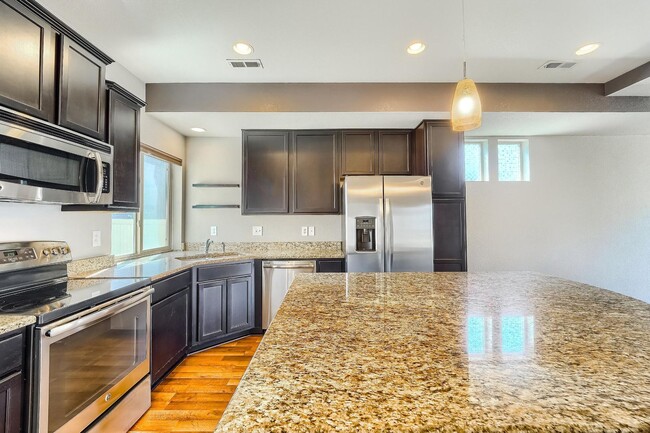 Building Photo - 3 Bedroom single family home in Denver