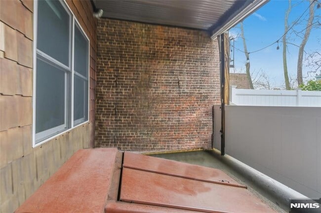 Building Photo - 12 Dempsey Ave