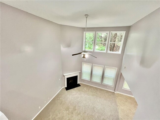 Building Photo - 1720 Rutland Pass Dr SE