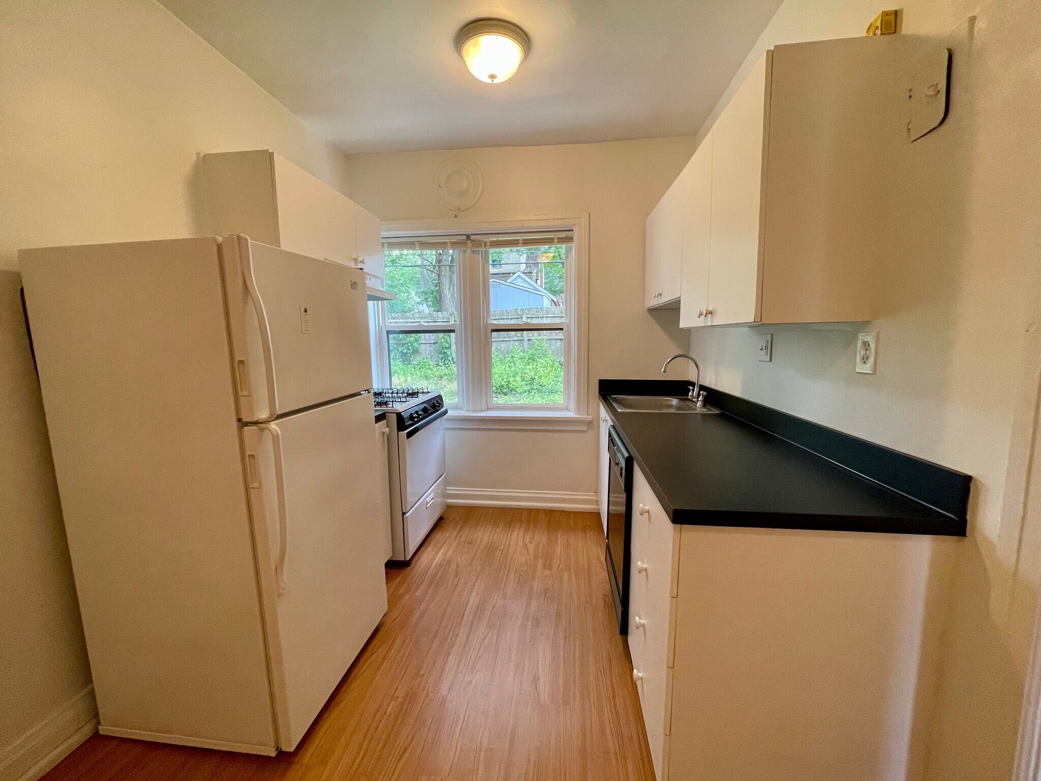 Philip H. Barron RealtyClayton & Forest Park 803813 Westwood Saint