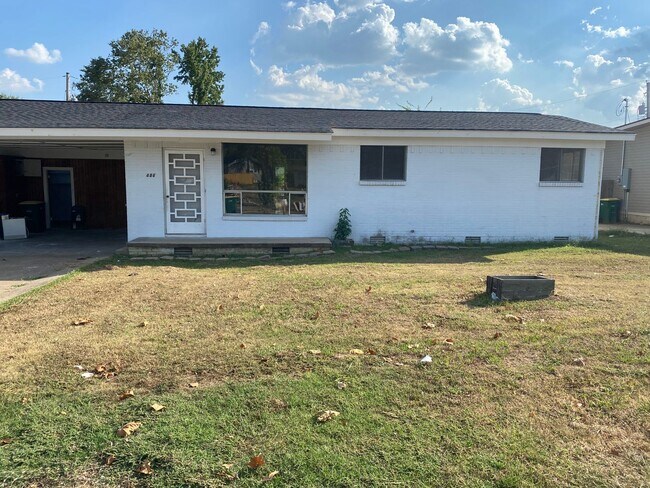 Building Photo - 406 Harper Ln
