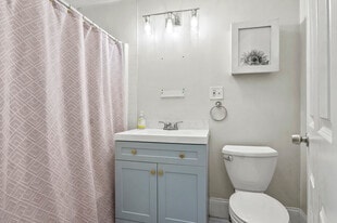 Building Photo - 60 Beacon St