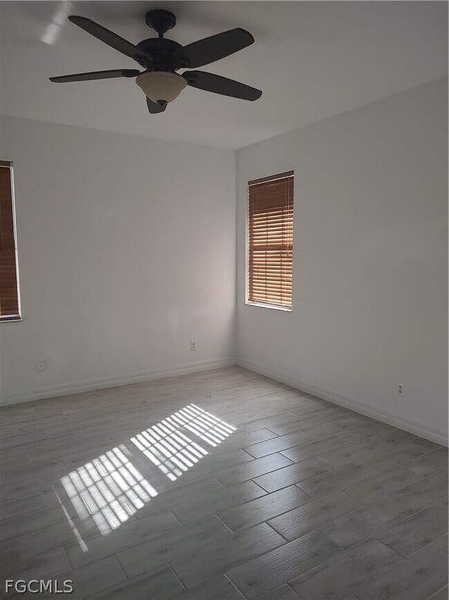 Building Photo - 8521 Oakshade Cir