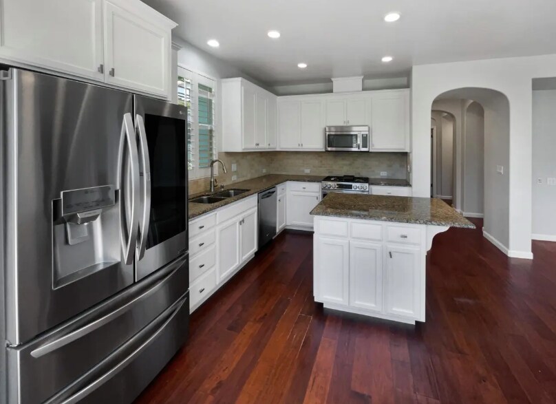 Building Photo - 3221 Browntail Way