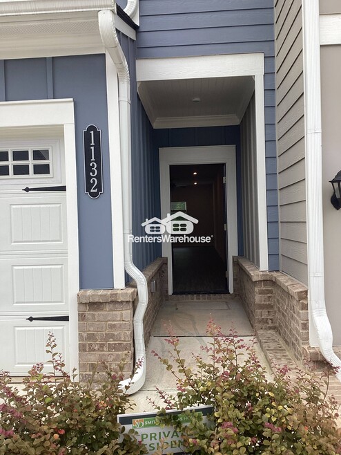 Building Photo - 1132 Chastain Dr