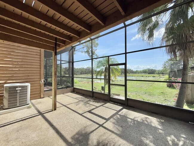 Building Photo - 817 Fairwood Forest Dr
