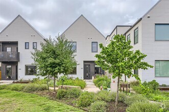 Building Photo - 3811 Taniguchi St