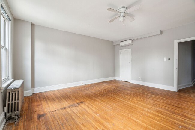 Building Photo - 4159 Ridge Ave