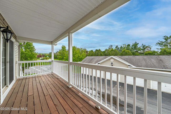 Building Photo - 108 Evergreen Pl