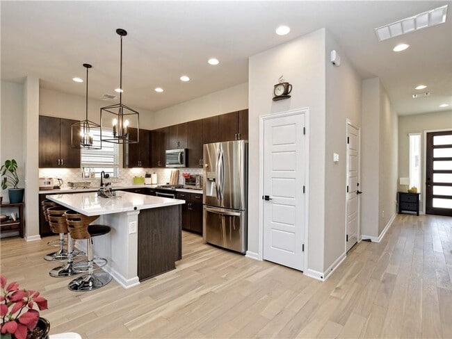 Building Photo - 13606 Cibolo Trace