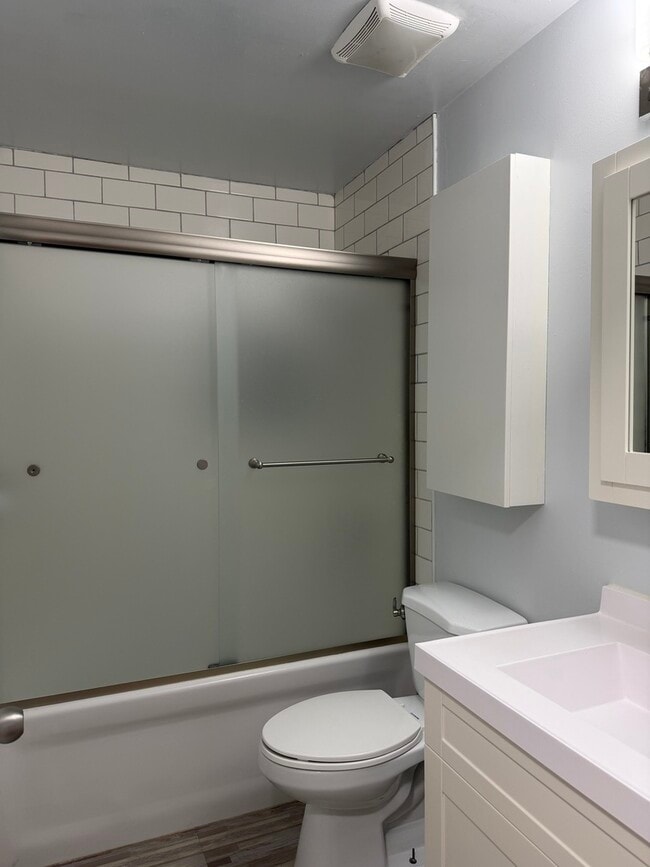 Building Photo - 3627 Linden Dr