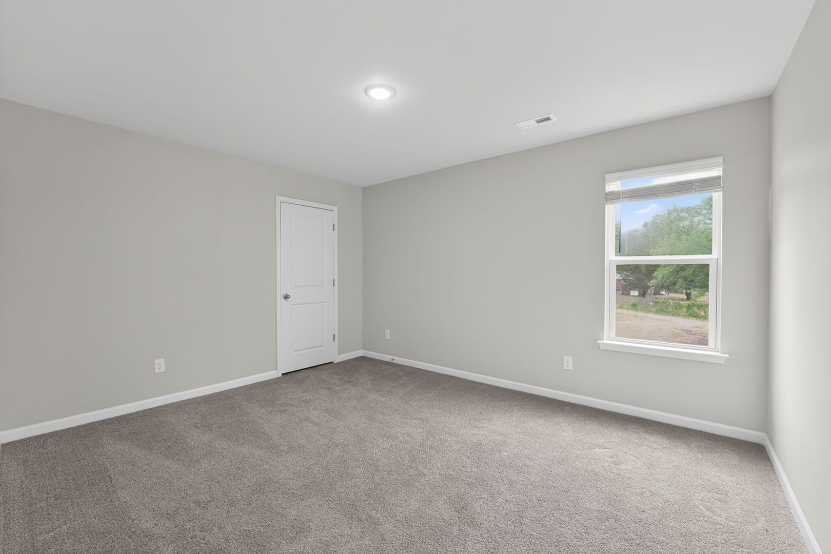 Building Photo - 5917 Neck Rd