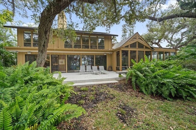 Building Photo - 3348 Old Oak Dr