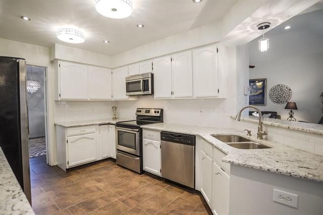 Building Photo - 449 Phillips Dr