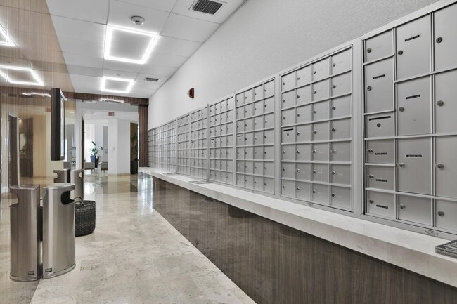 Building Photo - 99 SE Mizner Blvd