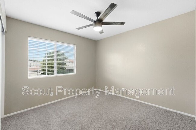 Building Photo - 45356 Escalante Ct