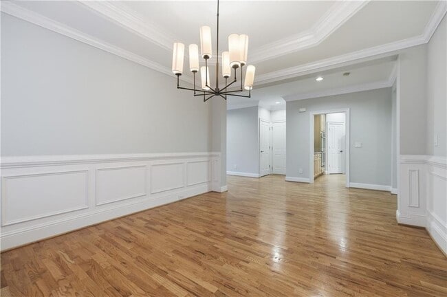 Building Photo - 3194 Windsor Lake Dr NE