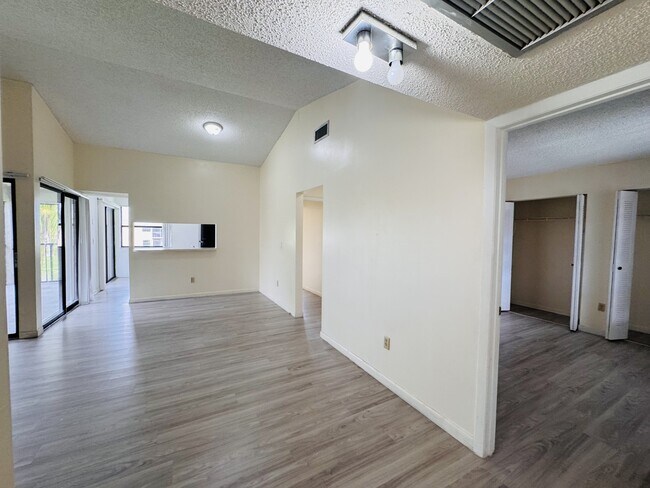 Building Photo - 1149 Independence Trail