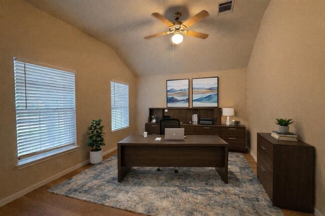 Building Photo - 125 Ashwood S