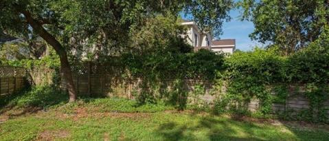 Building Photo - 2014 Mistral Ln E