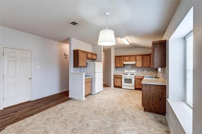 Building Photo - 405 Fort Thomas Pl