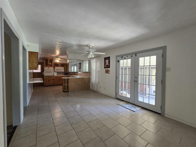 Building Photo - 410 Muriel Dr