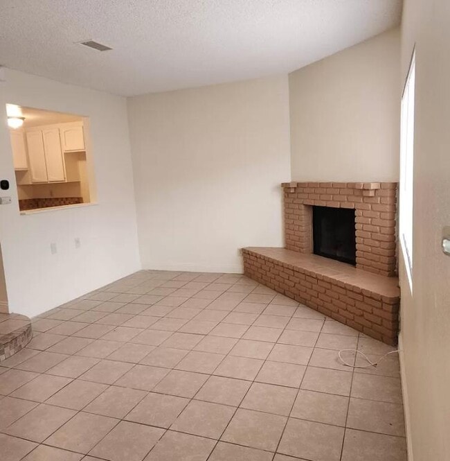 Building Photo - 38710 10th St E