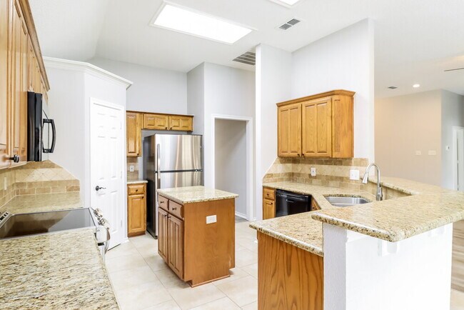 Building Photo - 6211 August Run