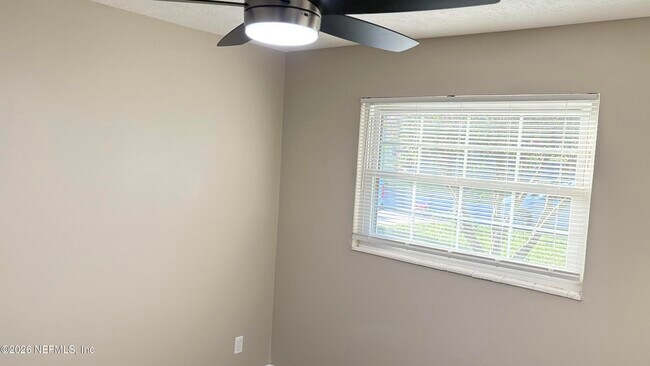 Building Photo - 8036 Delaroche Dr