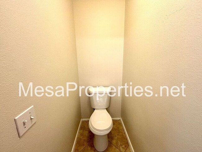 Building Photo - 13720 Thrush Ct
