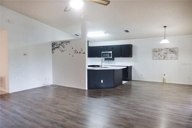 Building Photo - 12821 Lower River Blvd