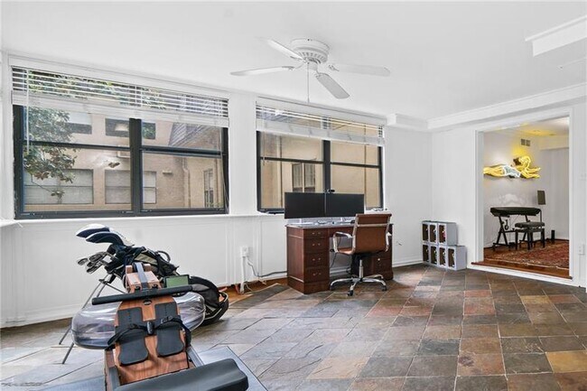 Building Photo - 52 Chaumont Square NW