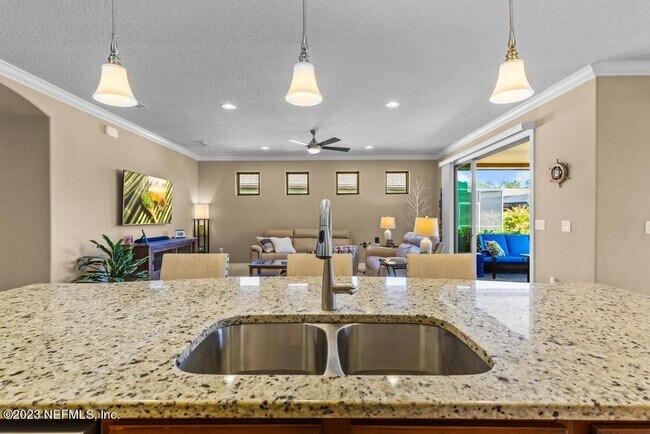 Building Photo - 280 Winding Path Dr