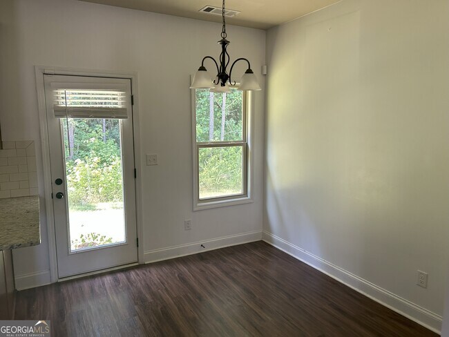 Building Photo - 428 Grand Magnolia St