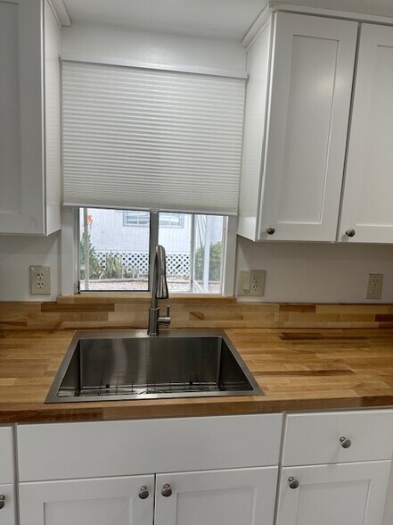 Kitchen - 2915 Tindel Camp Rd