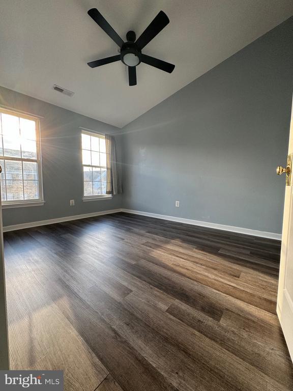 Building Photo - 21485 Trowbridge Square