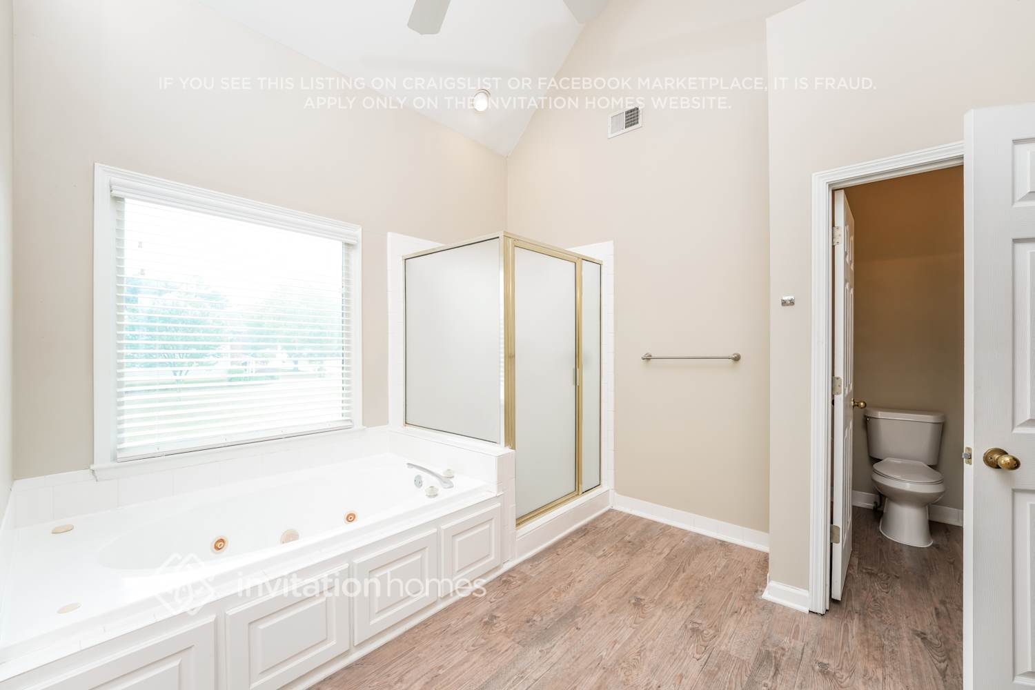 Building Photo - 844 Biscayne Way NW